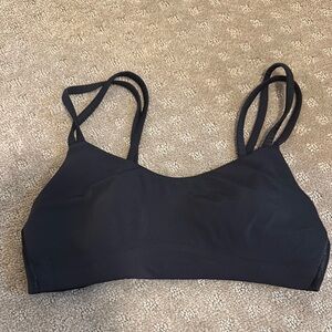 Lululemon like a cloud bra